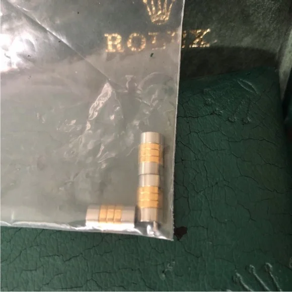 Luxury Two-Tone Watch for Women - Picture 2 of 8